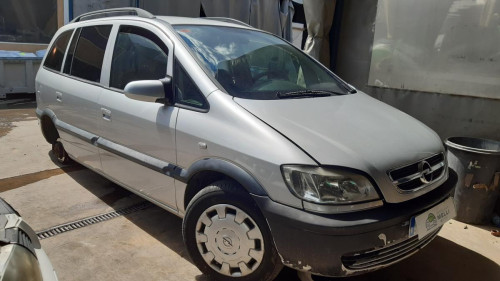 OPEL ZAFIRA A — vehículo donante para recambios 