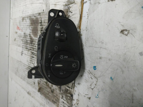  MANDO LUCES FORD FOCUS BERLINA (CAK) 