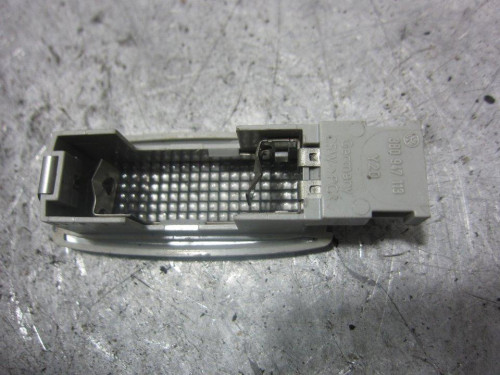 LUZ INTERIOR Volkswagen GOLF IV BERLINA (1J1)(10.1997) 