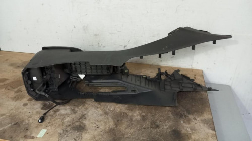 CONSOLA CENTRAL FORD FOCUS BERLINA (CEW) 