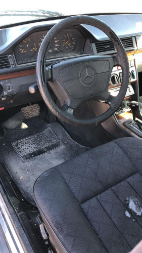 MERCEDES-BENZ CLASE E (BM 124) BERLINA — автомобиль-донор на запчасти 
