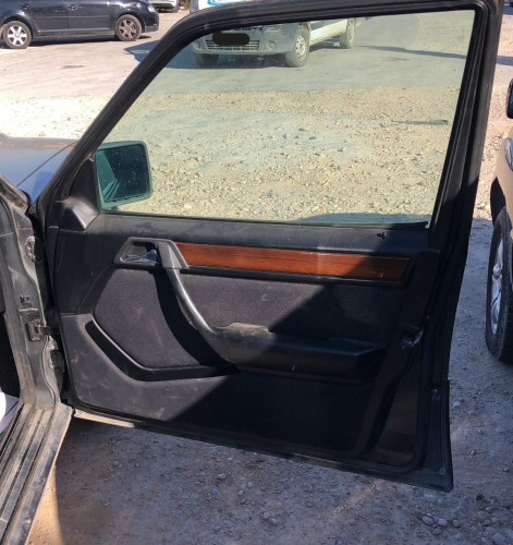 MERCEDES-BENZ CLASE E (BM 124) BERLINA — автомобиль-донор на запчасти 