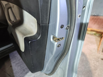 CERRADURA PUERTA DELANTERA DERECHA