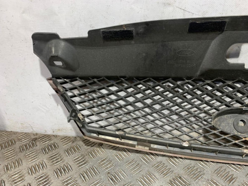REJILLA DELANTERA 