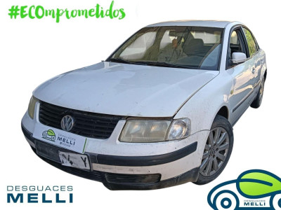 VOLKSWAGEN PASSAT BERLINA (3B2)