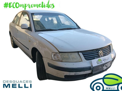 VOLKSWAGEN PASSAT BERLINA (3B2)