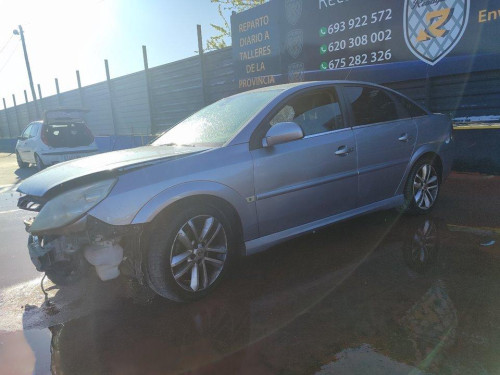  OPEL VECTRA C BERLINA 