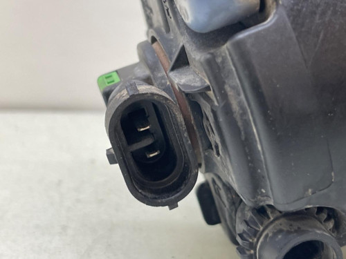 FARO ANTINIEBLA DERECHO Toyota AVENSIS BERLINA (T25) 