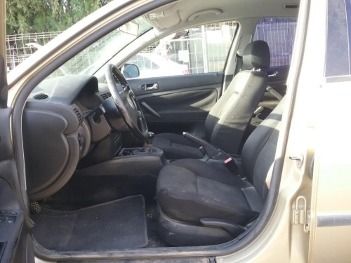  VOLKSWAGEN PASSAT BERLINA (3B3) 