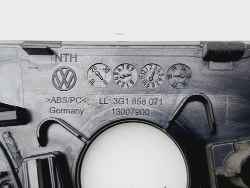 EMBELLECEDOR Volkswagen PASSAT BERLINA (3G2) 