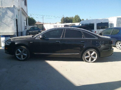 AUDI A6 BERLINA (4F2)