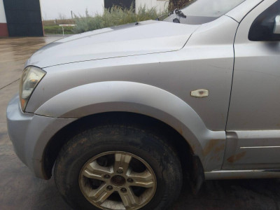 ALETA DELANTERA IZQUIERDA Kia Sorento (BL)(2002->)