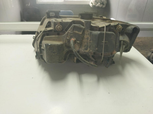 FARO DERECHO Audi A6 BERLINA (4B2) 
