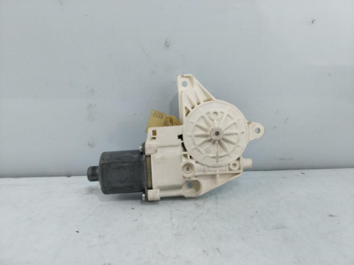 MOTOR ELEVALUNAS TRASERO DERECHO 