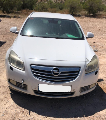OPEL INSIGNIA SPORTS TOURER — автомобиль-донор на запчасти 