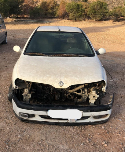 RENAULT LAGUNA (B56) — автомобиль-донор на запчасти 