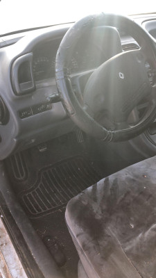 RENAULT LAGUNA (B56)