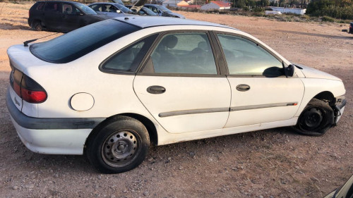 RENAULT LAGUNA (B56) — автомобиль-донор на запчасти 