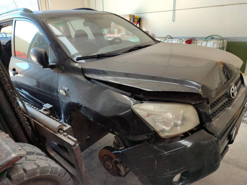 TOYOTA RAV4 (A3) — автомобиль-донор на запчасти 