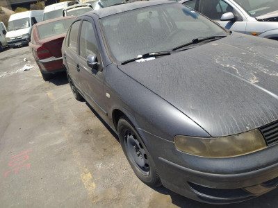 SEAT LEON (1M1)