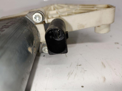 MOTOR ELEVALUNAS DELANTERO IZQUIERDO, MERCEDES-BENZ, CLASE B (BM 245)