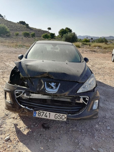PEUGEOT 308 — автомобиль-донор на запчасти 