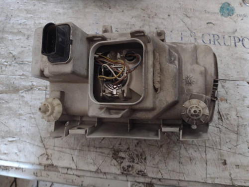  FARO DERECHO VOLKSWAGEN POLO III (6N1) 