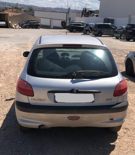 PEUGEOT 206 — Donor Vehicle for Used Parts 