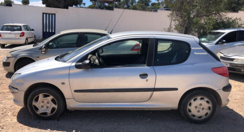 PEUGEOT 206 — Donor Vehicle for Used Parts 