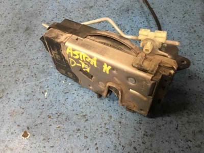 CERRADURA PUERTA DELANTERA DERECHA