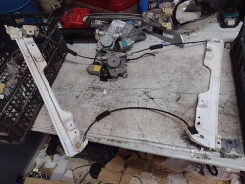  ELEVALUNAS DELANTERO DERECHO NISSAN MURANO (Z50) 
