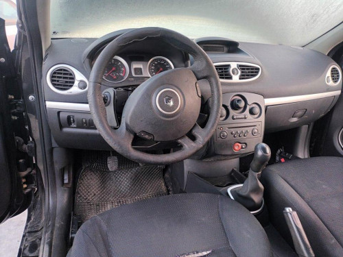  RENAULT CLIO III 
