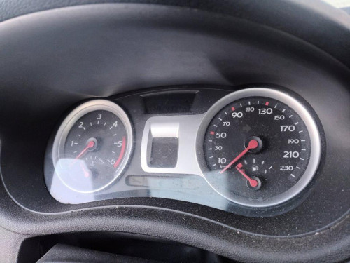  RENAULT CLIO III 