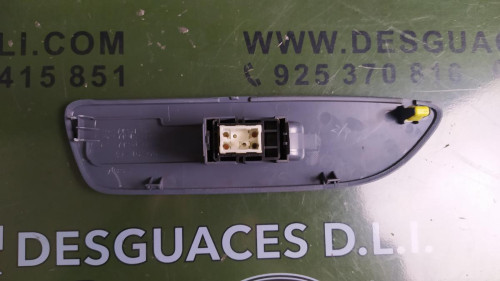 MANDO ELEVALUNAS DELANTERO DERECHO TOYOTA LAND CRUISER (J9) 