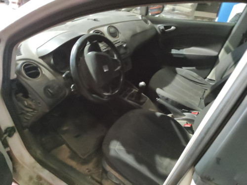 SEAT IBIZA BERLINA (6J5) — vehículo donante para recambios 