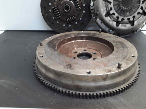 KIT EMBRAGUE FORD TRANSIT COURIER (C4A) 