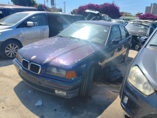  BMW SERIE 3 BERLINA (E36) 