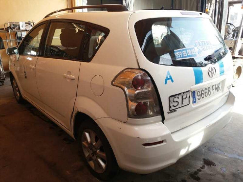  TOYOTA COROLLA VERSO (R1) 