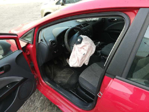 SEAT LEON (1P1) — vehículo donante para recambios 