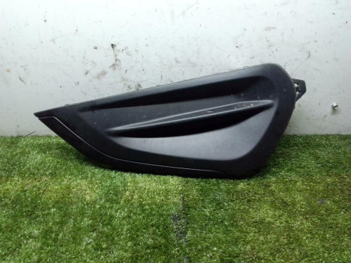 REJILLA PARAGOLPES DERECHA PEUGEOT 208 