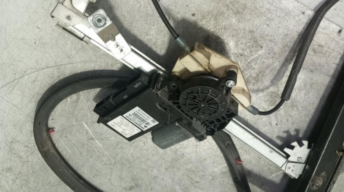 ELEVALUNAS DELANTERO DERECHO AUDI A4 AVANT (8E) 