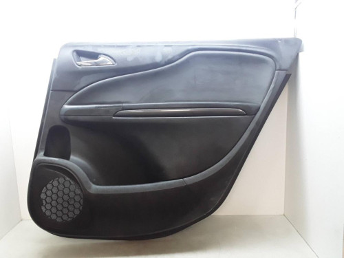 GUARNECIDO PUERTA TRASERA DERECHA Opel ZAFIRA C TOURER 