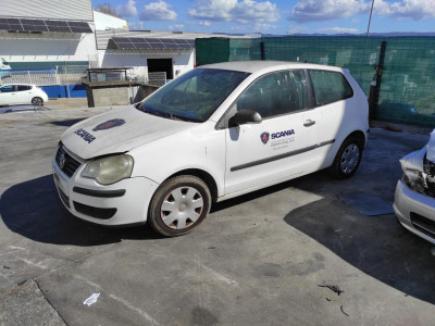 VOLKSWAGEN POLO IV (9N3)