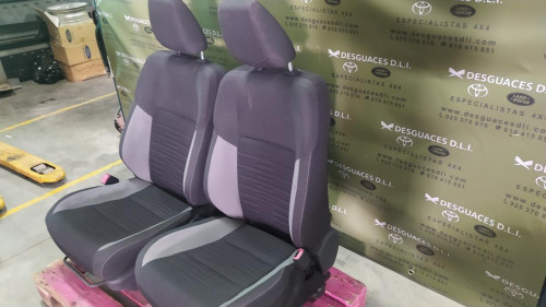 JUEGO ASIENTOS COMPLETO Toyota AURIS (E18) 