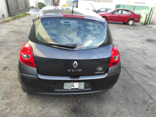 RENAULT CLIO III — автомобиль-донор на запчасти 