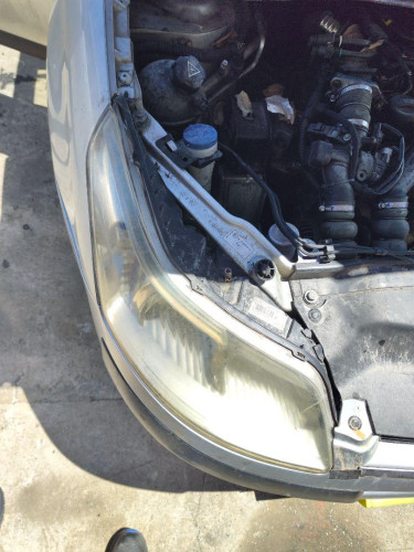FARO DERECHO Citroen C4 BERLINA 