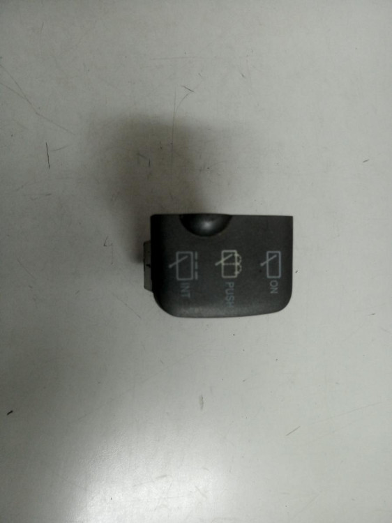 NO IDENTIFICADO