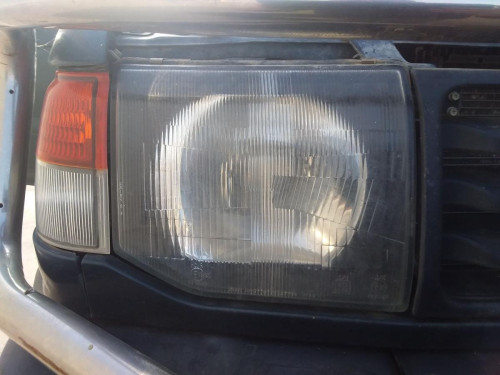 FARO DERECHO Mitsubishi MONTERO (V20/V40) 