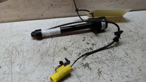 PRETENSOR AIRBAG DERECHO Mercedes-Benz CLASE ML (BM 166) 