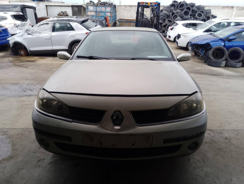 RENAULT LAGUNA II GRANDTOUR (KG0) — vehículo donante para recambios 